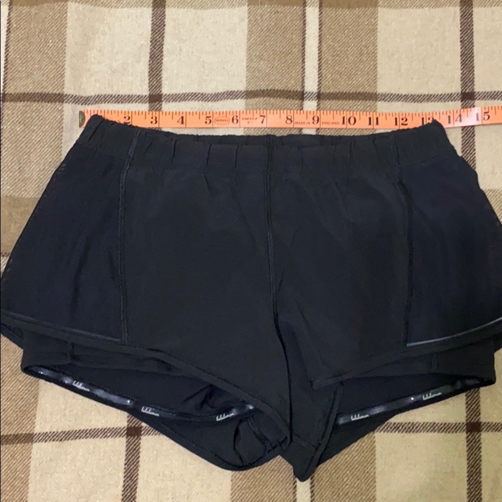 Authentic Lululemon Black Hotty Hot Shorts II S6